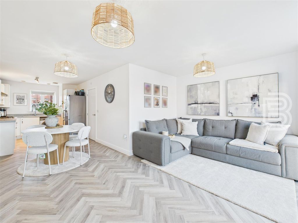 Property photo 2 of 20 Cam05587G0-Pr0087-Still012.Jpg