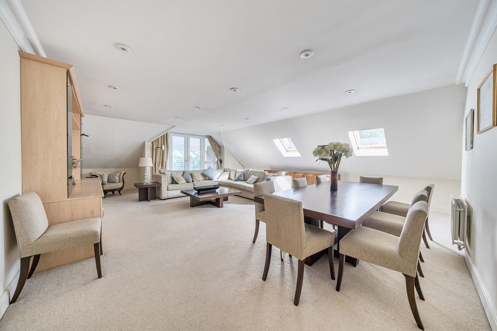 Property photo 3 of 20 1350231-9-68Bb10d...