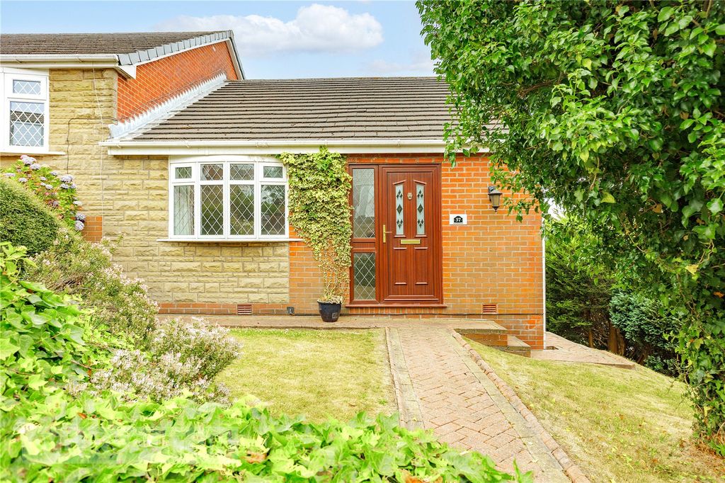 Property photo 1 of 18 Front