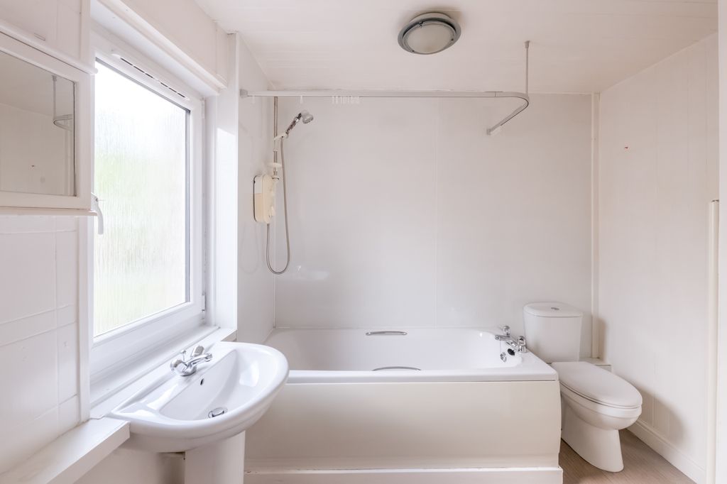 Additional image 13 of 2 bed flat for saleComrie Street, Crieff PH7
