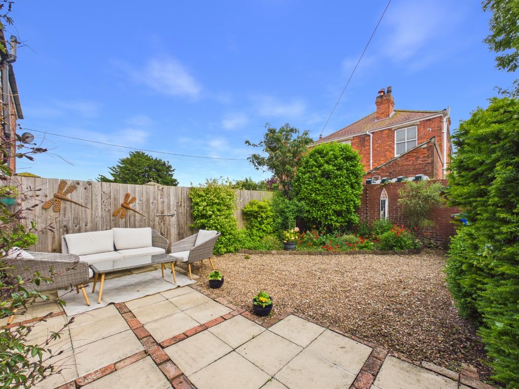 Property photo 2 of 17 5143591