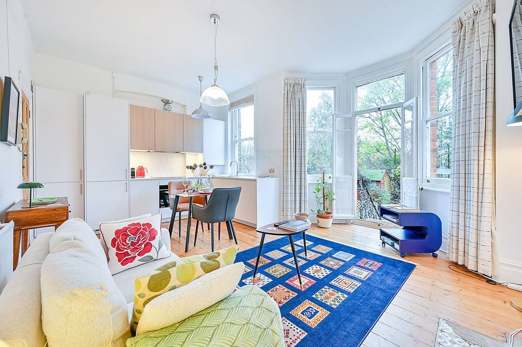 Property photo 2 of 13