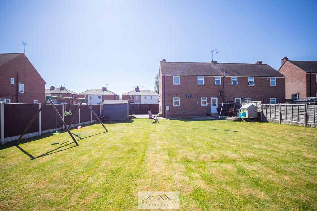 Property photo 2 of 29