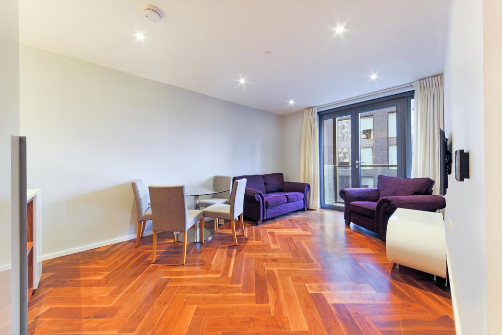 Property photo 3 of 21