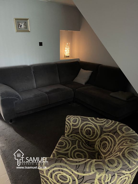 Property photo 3 of 18 Photo 3