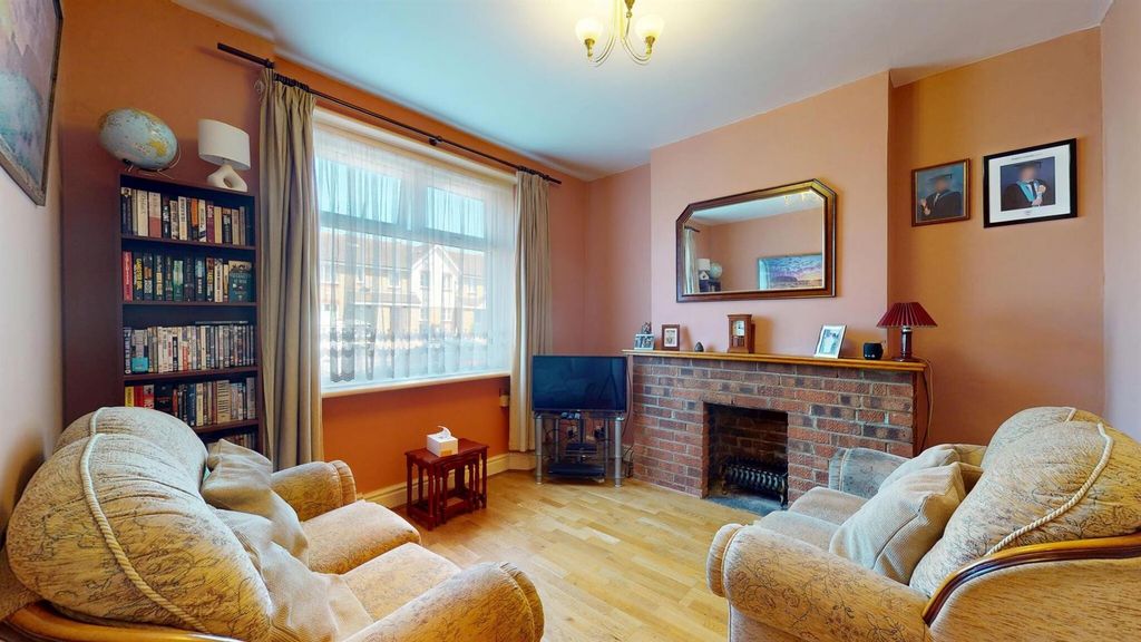 Property photo 2 of 7 2.Jpg