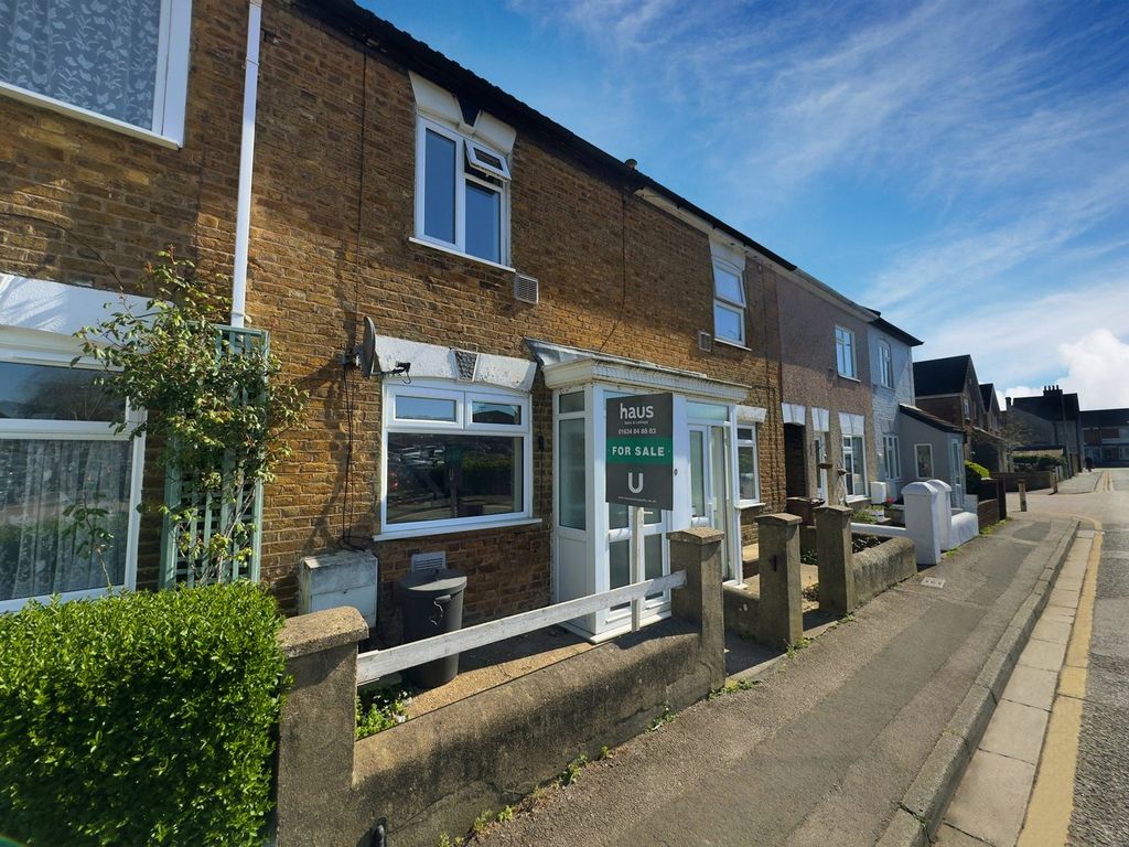 Property photo 1 of 9