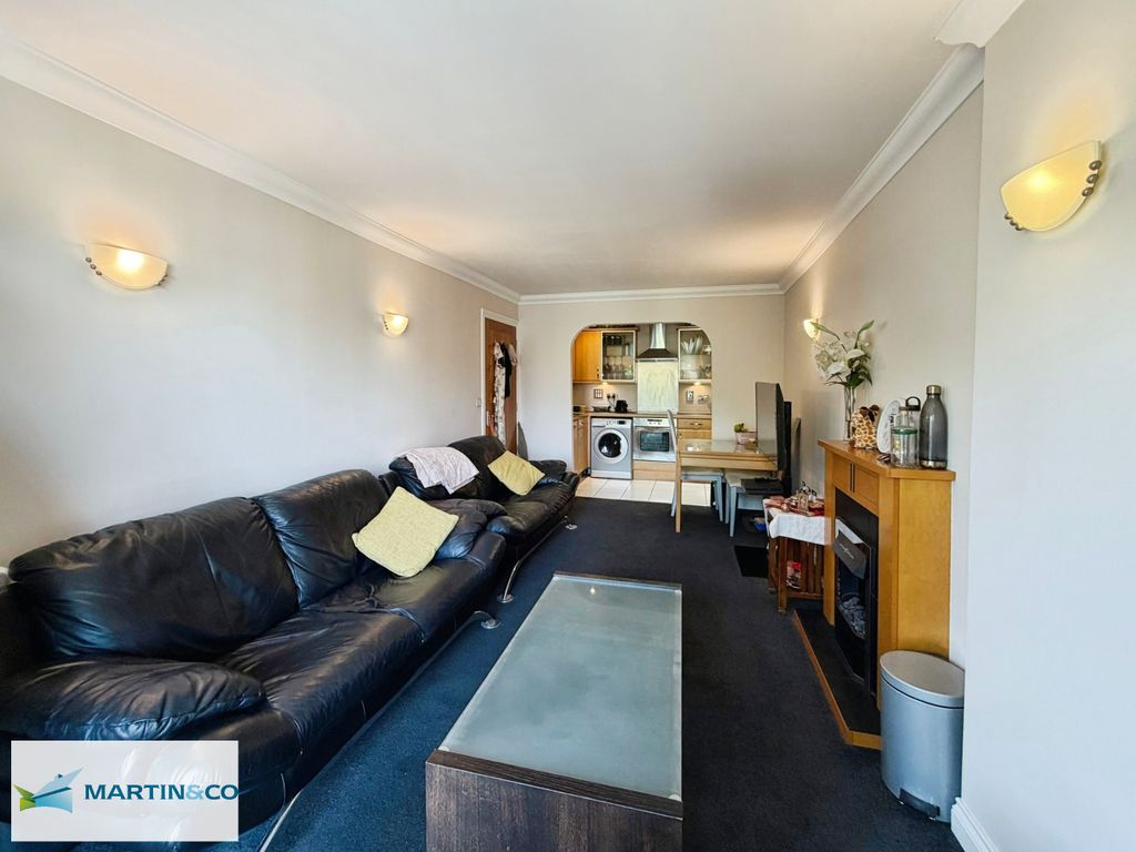 Property photo 2 of 16 7Bd7E1Fa-d661A9F5-Aa44-4E0E-A6Df-1c4622F95A33