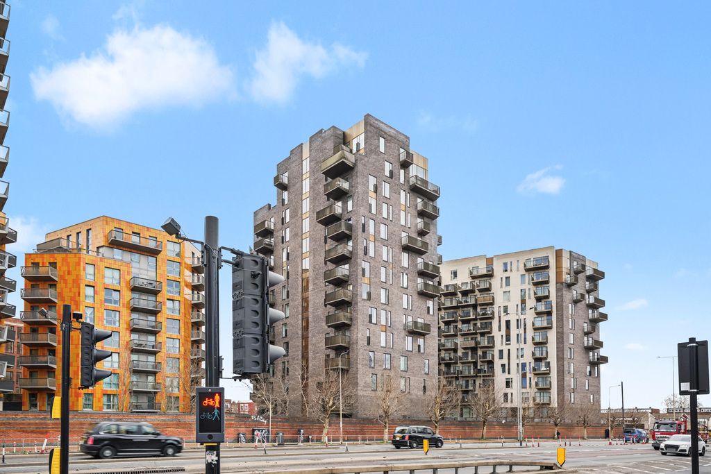 Property photo 1 of 12