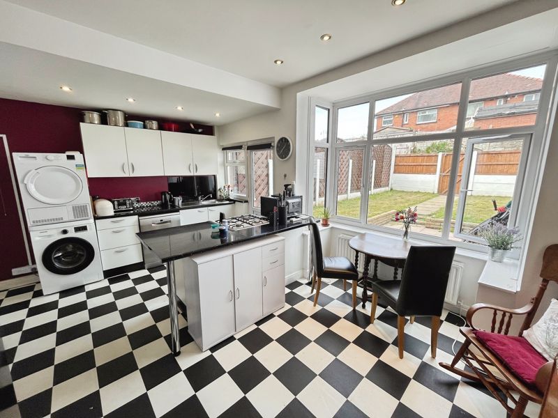 Property photo 3 of 16 Kitchen Diner