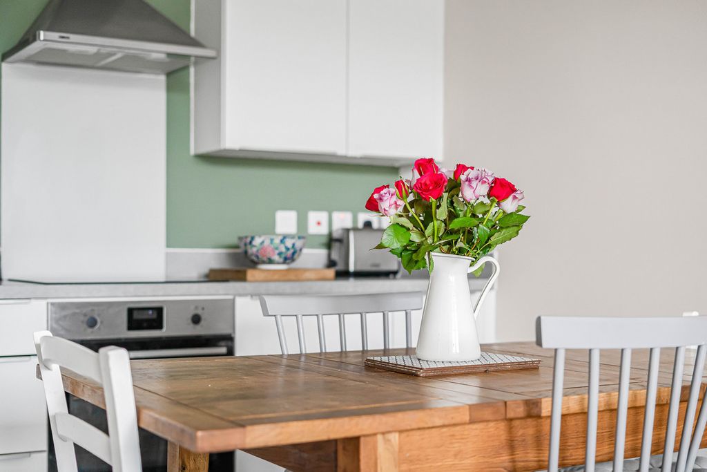 Additional image 6 of 2 bed flat for saleArmstrong Road, Oxford OX4