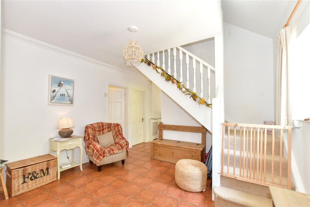 Property photo 3 of 16 Entrance Hall