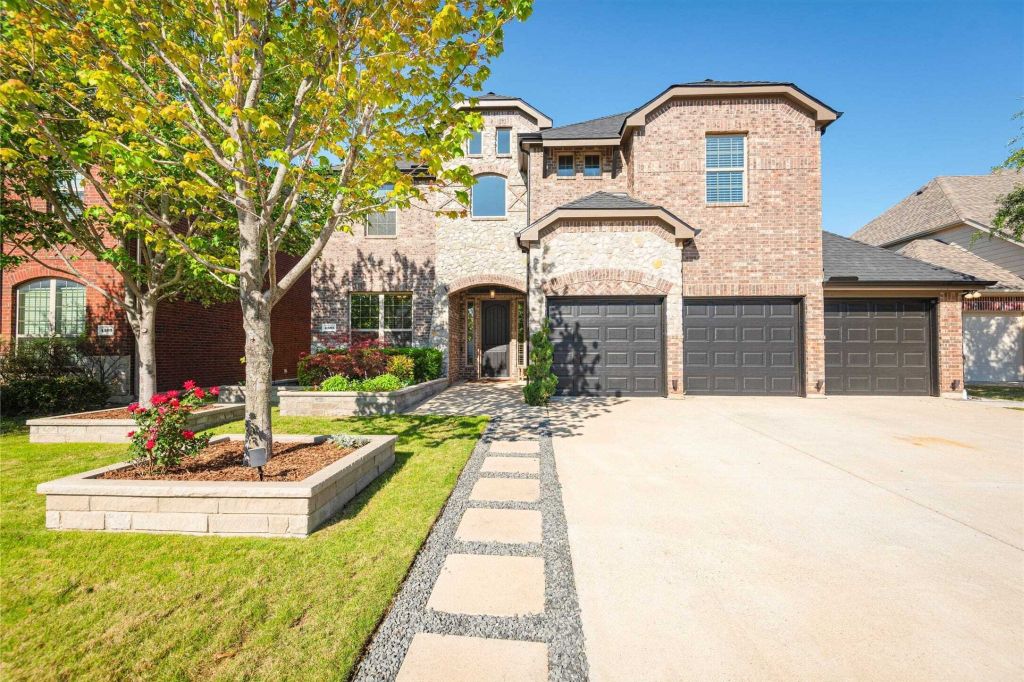 Property photo 1 of 31