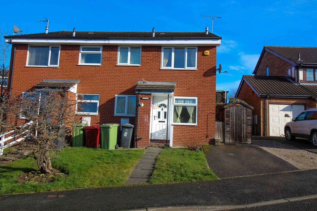 Property photo 1 of 9