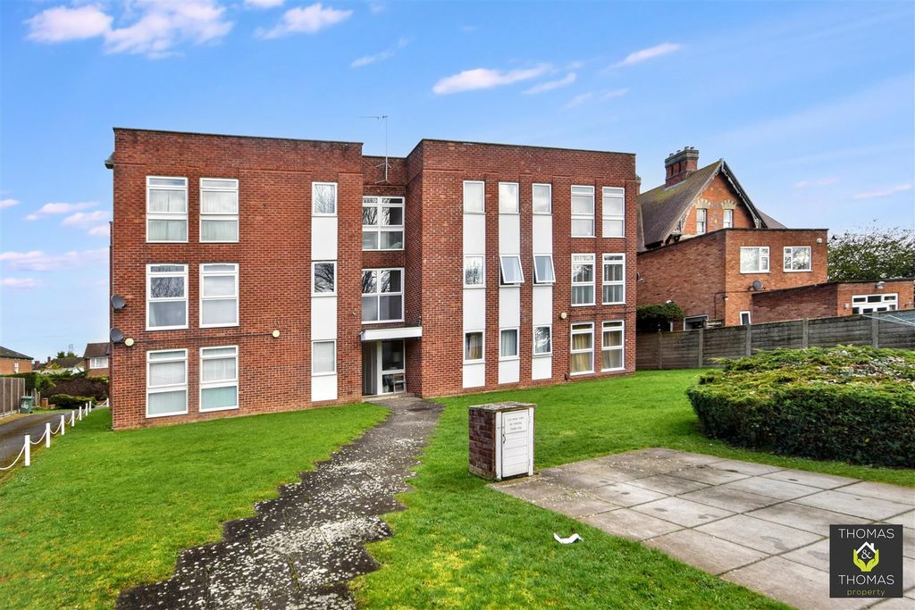 Property photo 1 of 8 Dsc_0452 (1).Jpg