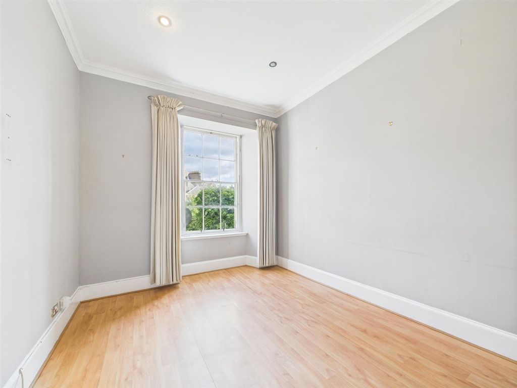 Property photo 1 of 13 Cam01486G0-Pr0770-Still003.Jpg