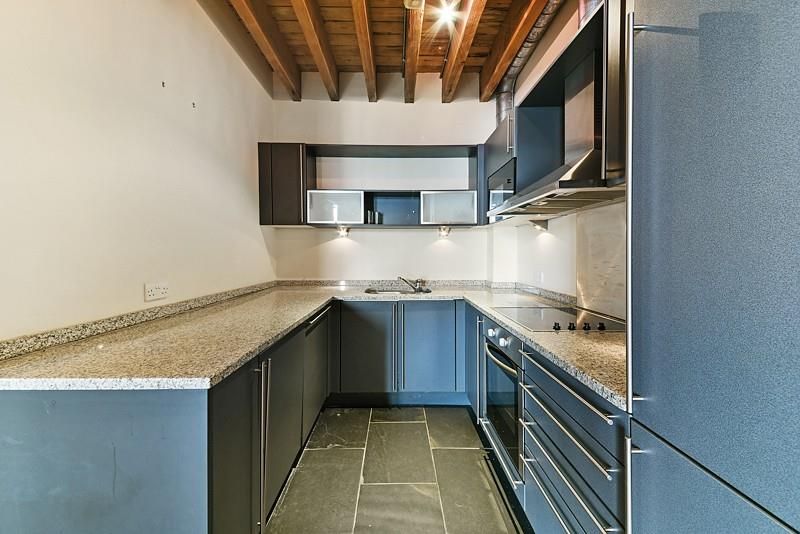 Property photo 2 of 12 Kitchen