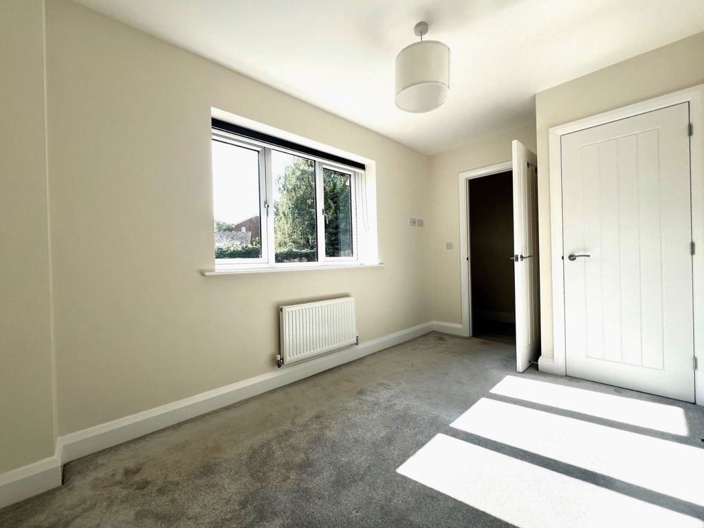 Property photo 2 of 8 Picture No. 03