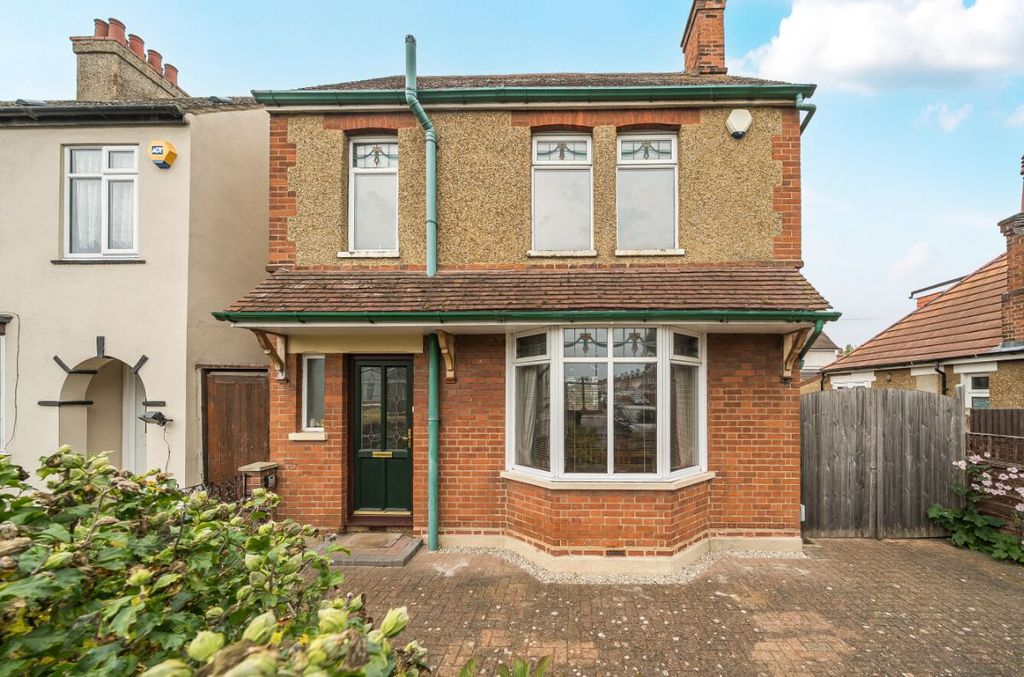 Property photo 1 of 18