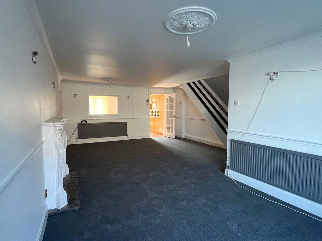 Property photo 2 of 11 Picture No. 01