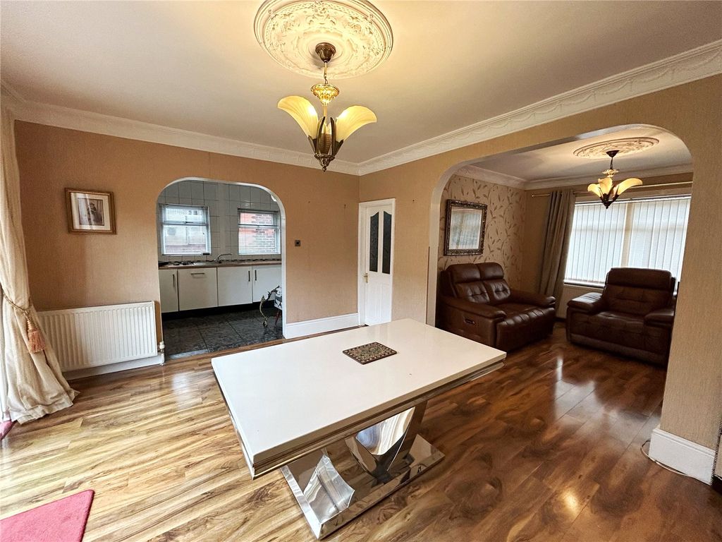 Property photo 3 of 12 Dining Room