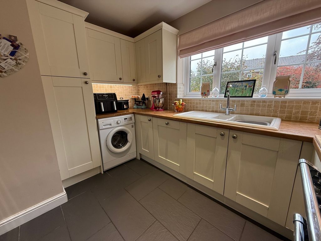 Property photo 3 of 17 Kitchen-Angle 2