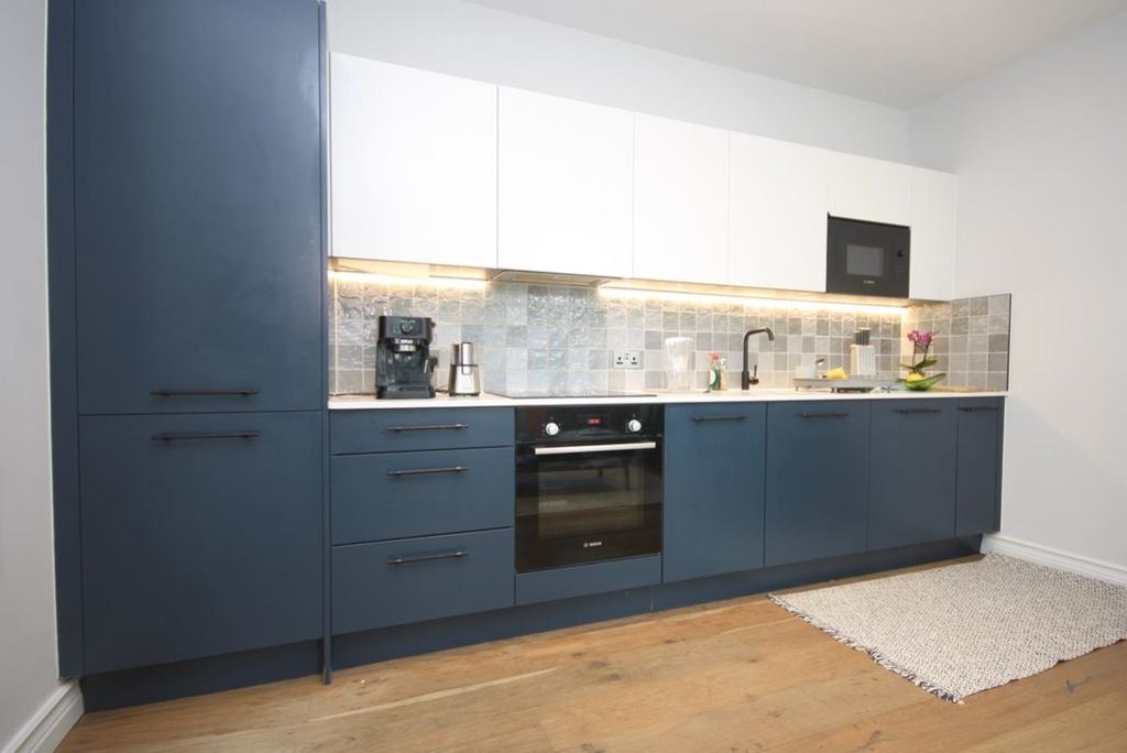 Property photo 2 of 10 02Kitchen