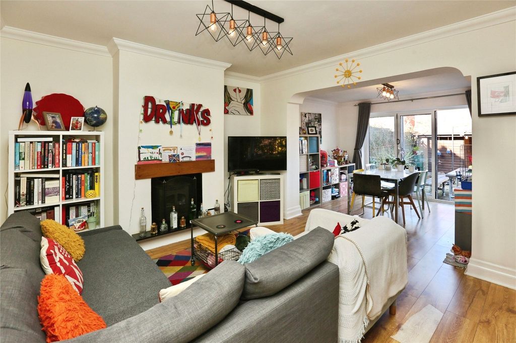 Property photo 3 of 18 Picture No. 11