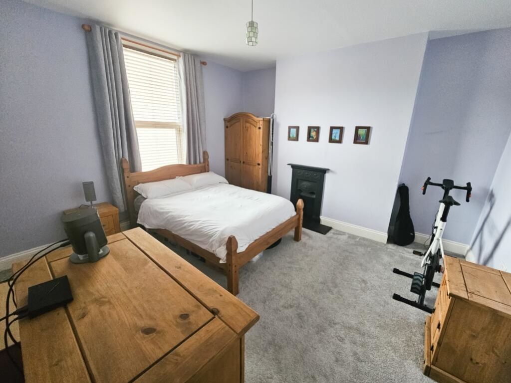 Property photo 3 of 10 3