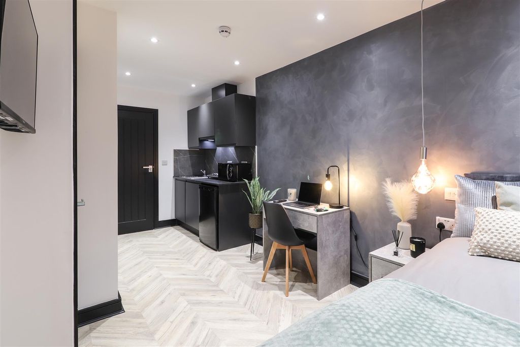 Property photo 1 of 10 Kingsway-29.Jpg