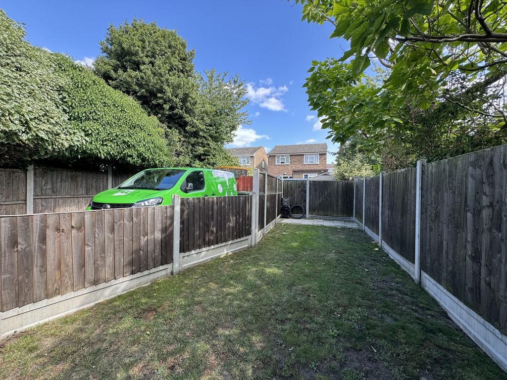 Property photo 2 of 27