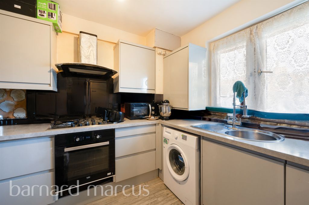 Property photo 3 of 9