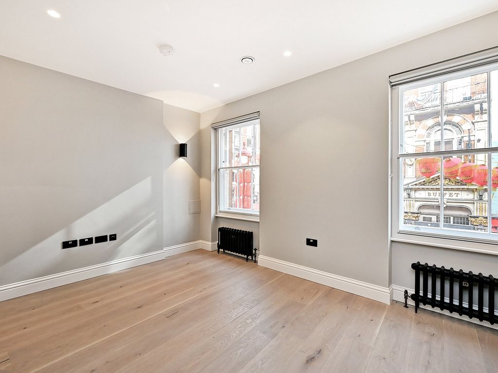 Property photo 2 of 12 Cooper House