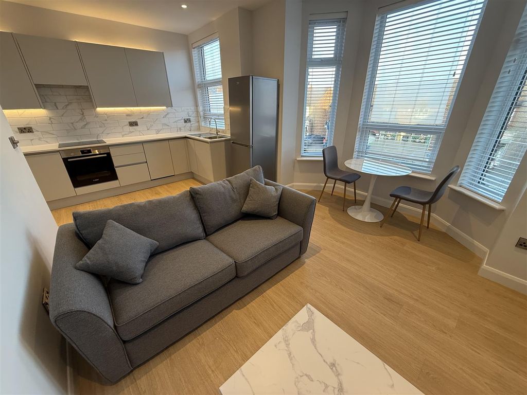 Property photo 2 of 14 20251220_102304031_Ios_Result.Jpg