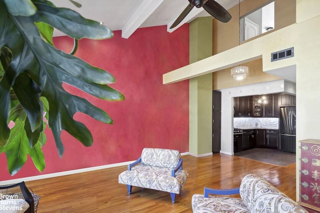 Property photo 2 of 12 <Alttext/>