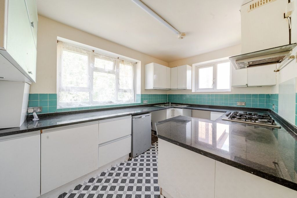 Property photo 3 of 7 Picture No. 05
