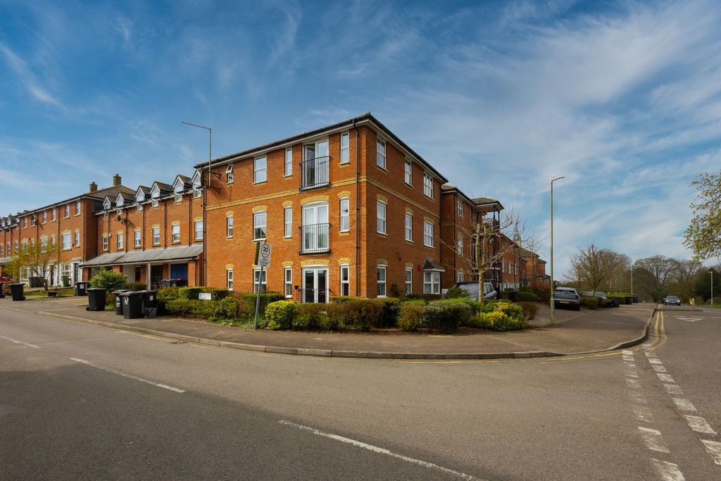 Property photo 1 of 16