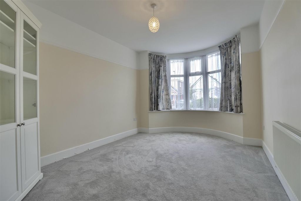 Property photo 1 of 23 2Cf5Dcf5-4D34-485F-9965-9D78F50Bf869_1_201_A.Jpeg