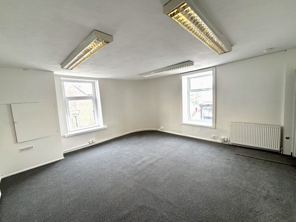 Property photo 3 of 5