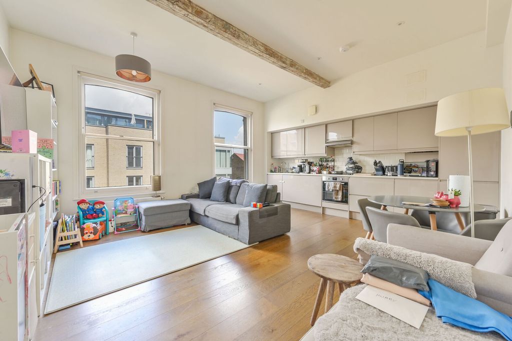 Property photo 1 of 7