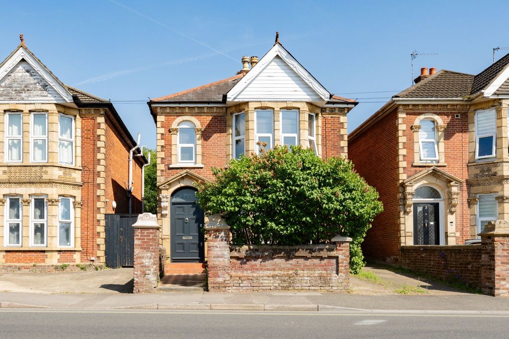 Property photo 1 of 34