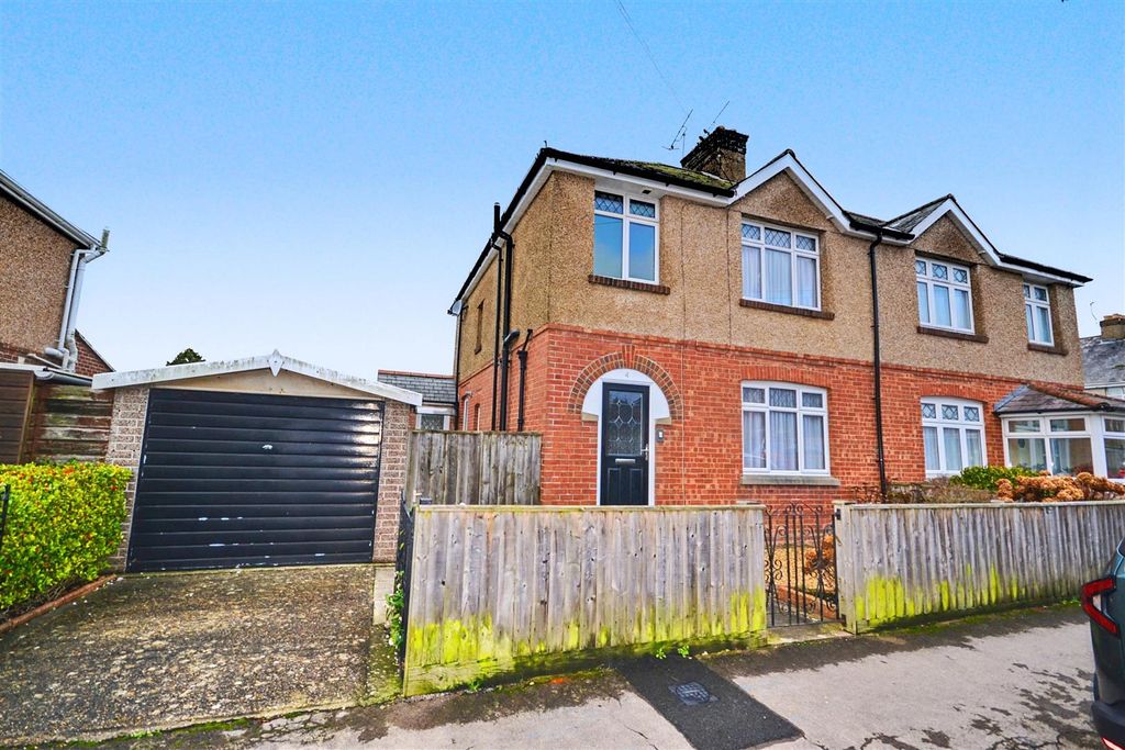 Property photo 1 of 25 Front.Png