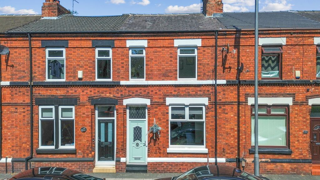 Property photo 1 of 35