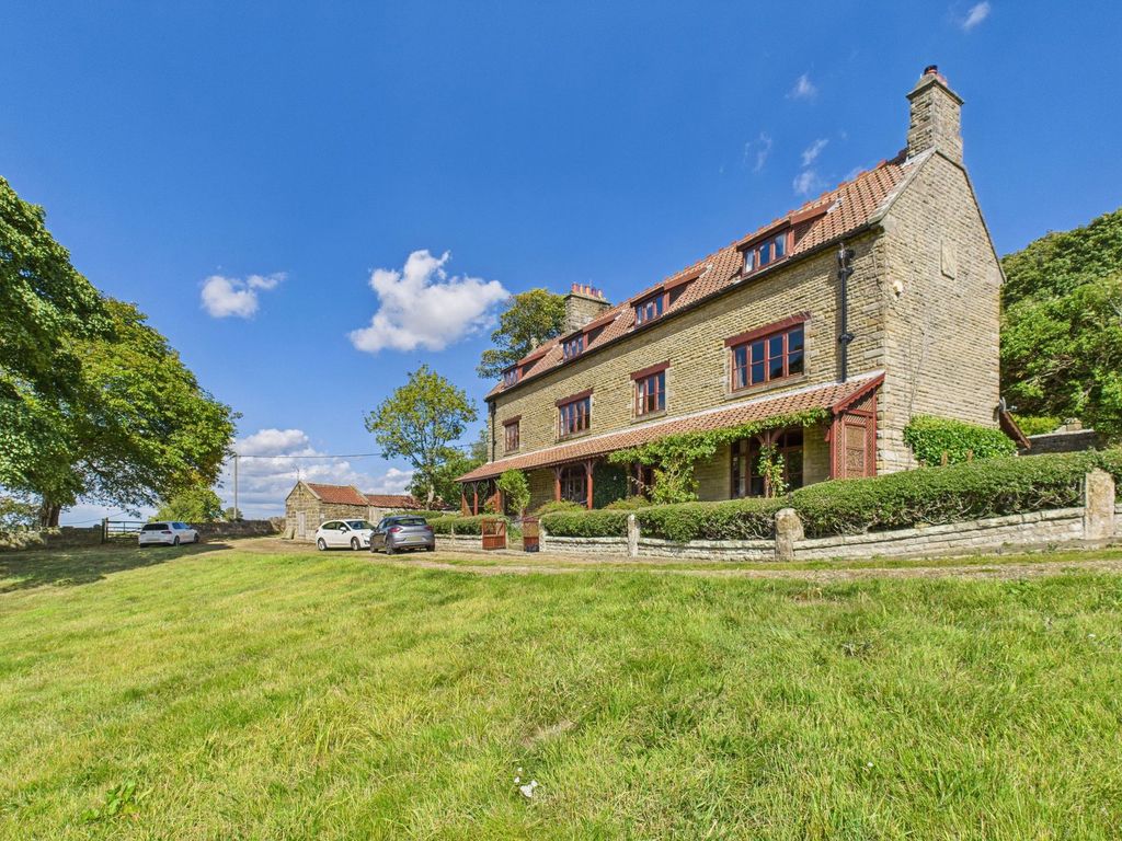 Property photo 1 of 26