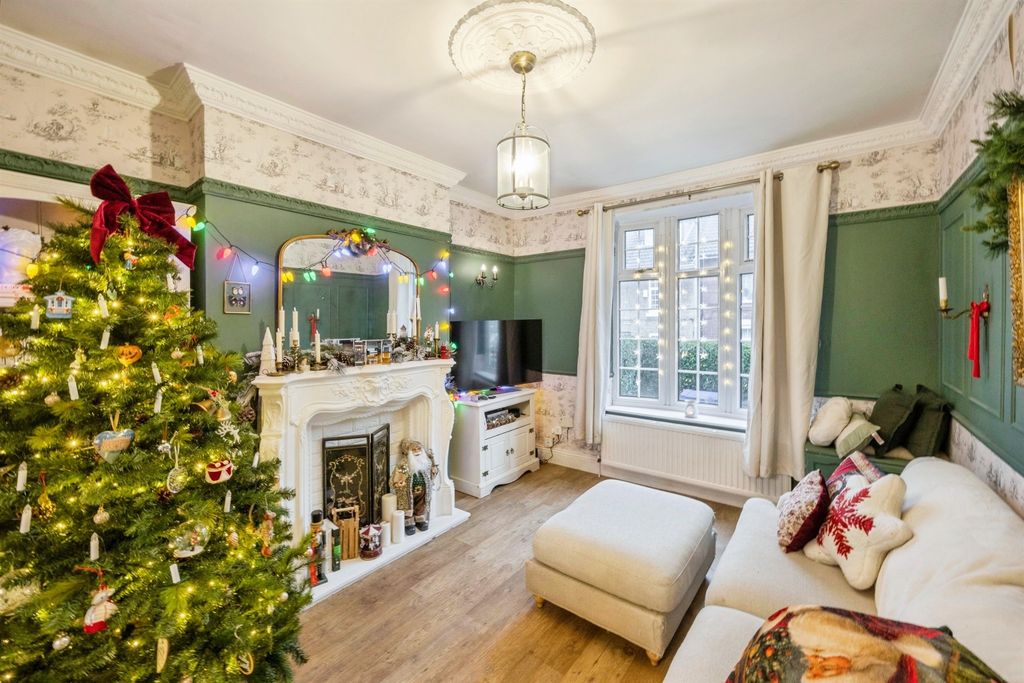 Property photo 2 of 19