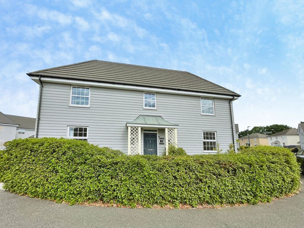 Property photo 1 of 23 Winterbourne Gardens