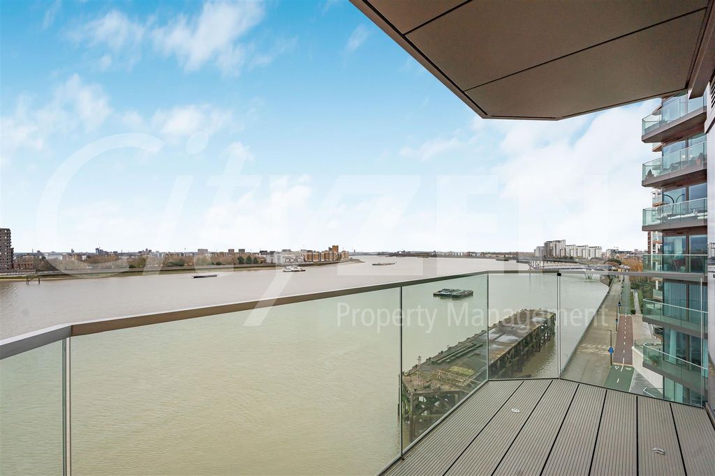 Property photo 2 of 29 Balcony