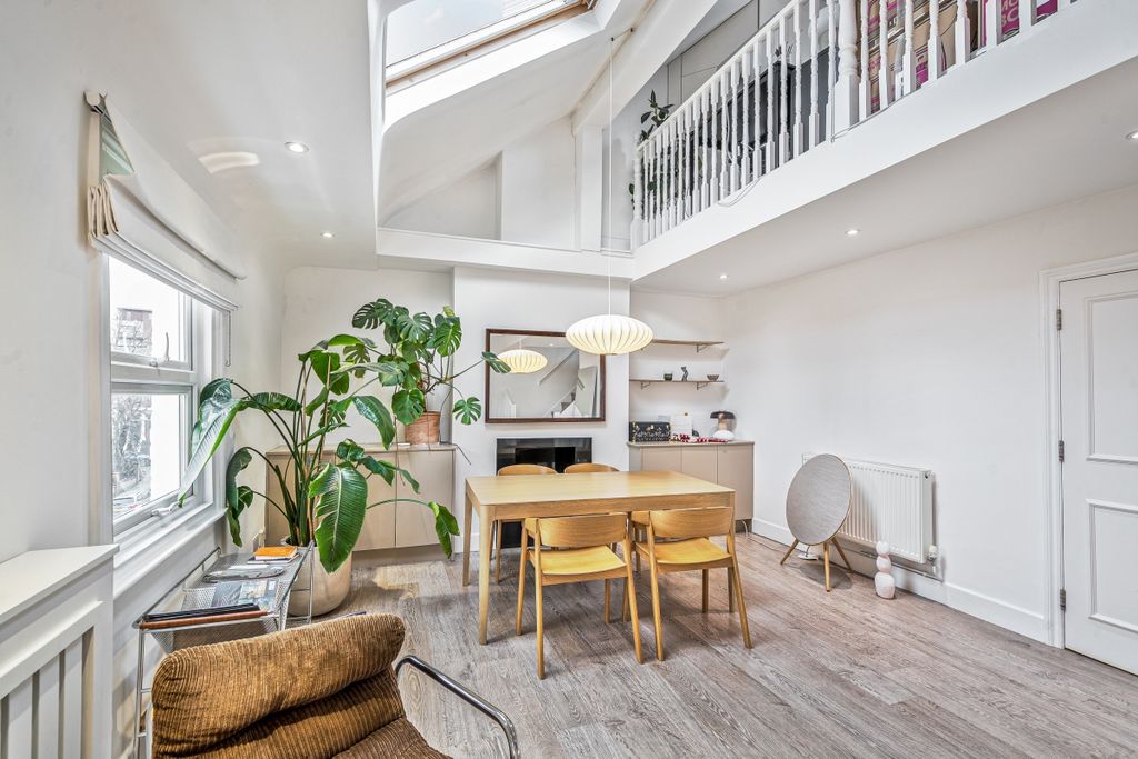 Property photo 1 of 14 1397202-10-69611c...