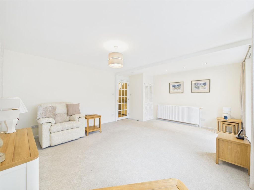 Property photo 2 of 18 Cam03782G0-Pr0227-Still011_Alt.Jpg