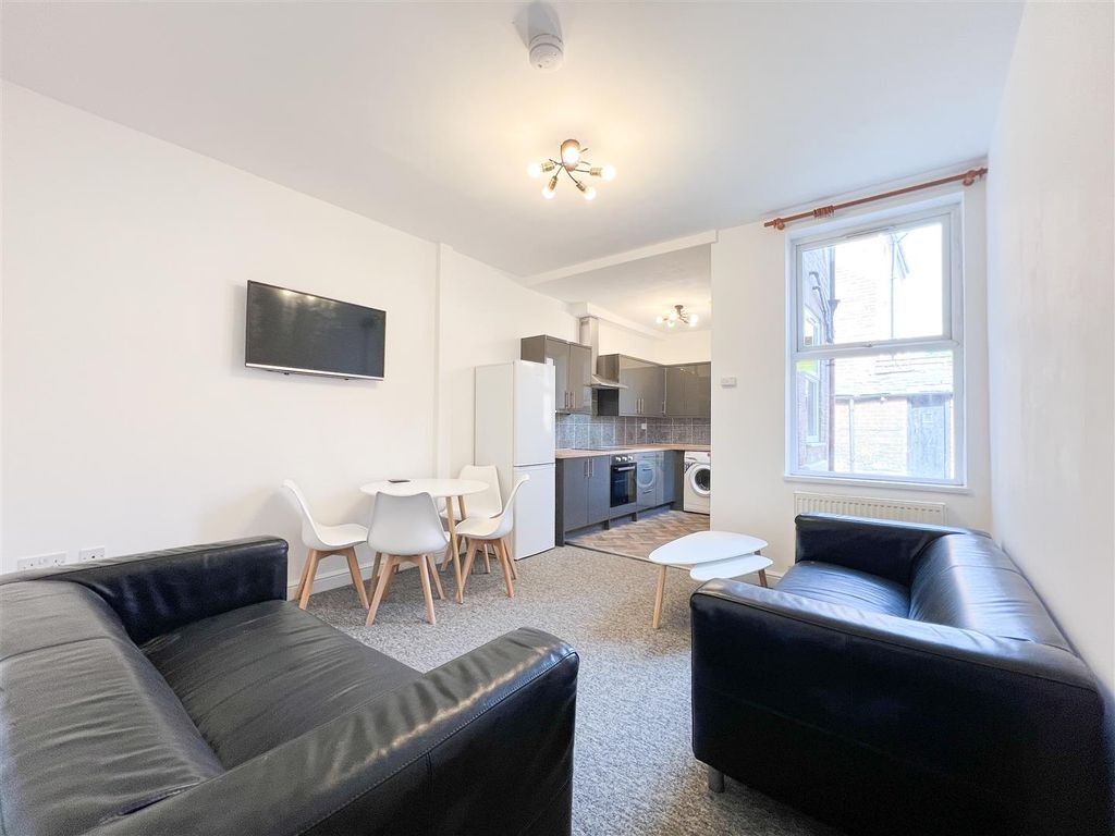 Property photo 2 of 10 Img_9524.Jpg